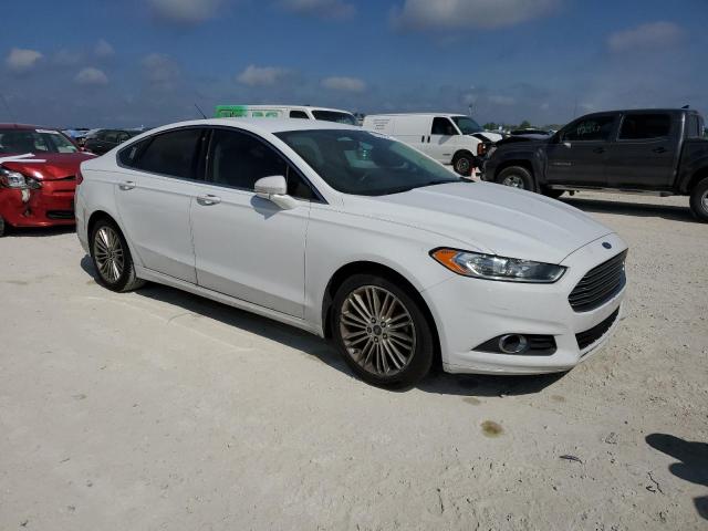 Photo 3 VIN: 3FA6P0HD8GR324259 - FORD FUSION SE 