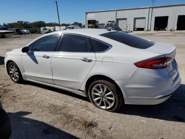 Photo 1 VIN: 3FA6P0HD8HR114763 - FORD FUSION SE 