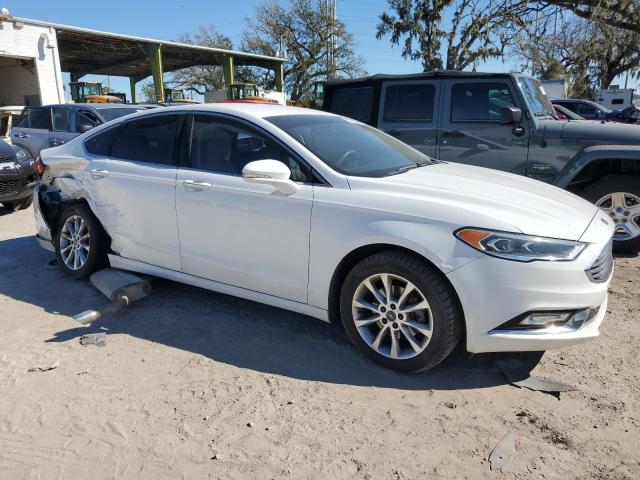 Photo 3 VIN: 3FA6P0HD8HR114763 - FORD FUSION SE 