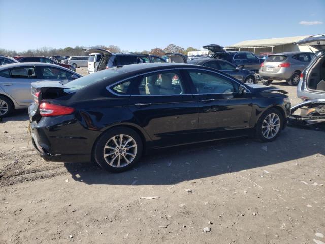 Photo 2 VIN: 3FA6P0HD8HR114942 - FORD FUSION SE 