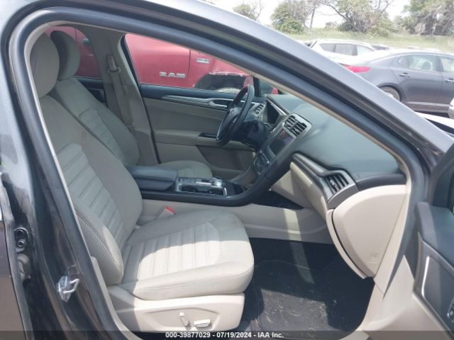 Photo 4 VIN: 3FA6P0HD8HR312310 - FORD FUSION 