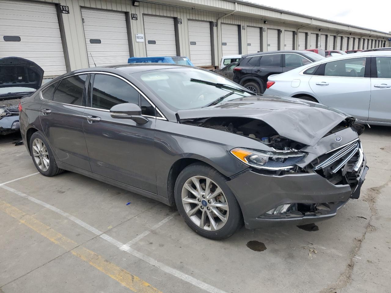 Photo 3 VIN: 3FA6P0HD8HR317040 - FORD FUSION 