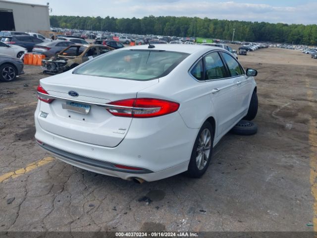 Photo 3 VIN: 3FA6P0HD8HR328121 - FORD FUSION 