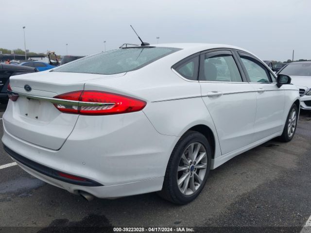 Photo 3 VIN: 3FA6P0HD8HR352855 - FORD FUSION 