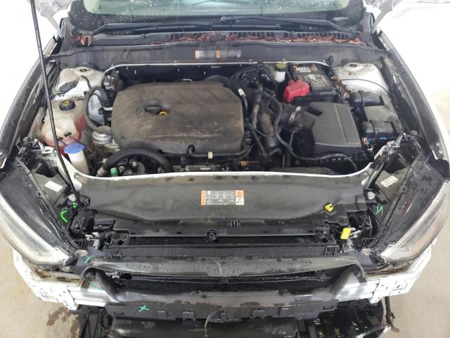 Photo 10 VIN: 3FA6P0HD8JR114168 - FORD FUSION SE 