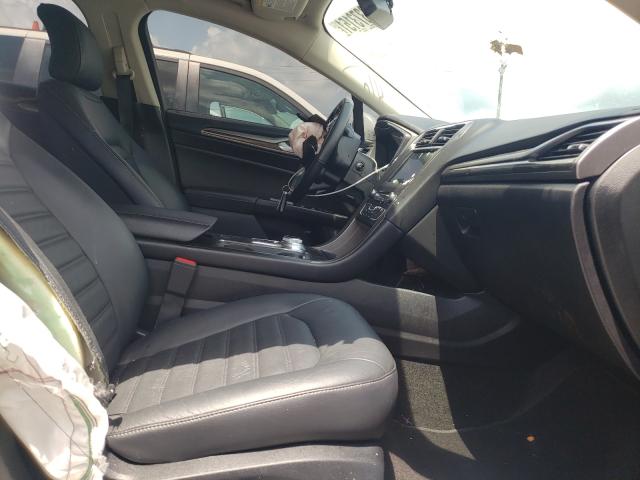 Photo 4 VIN: 3FA6P0HD8JR127227 - FORD FUSION SE 