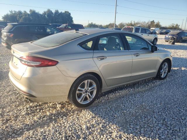 Photo 2 VIN: 3FA6P0HD8JR144996 - FORD FUSION SE 