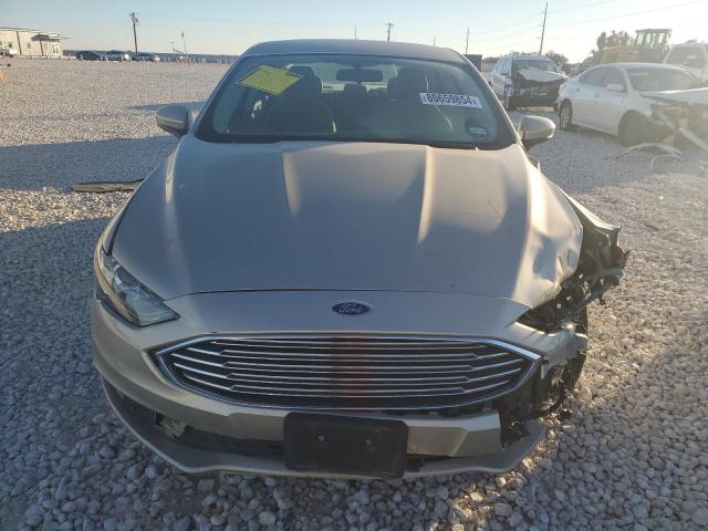 Photo 4 VIN: 3FA6P0HD8JR144996 - FORD FUSION SE 