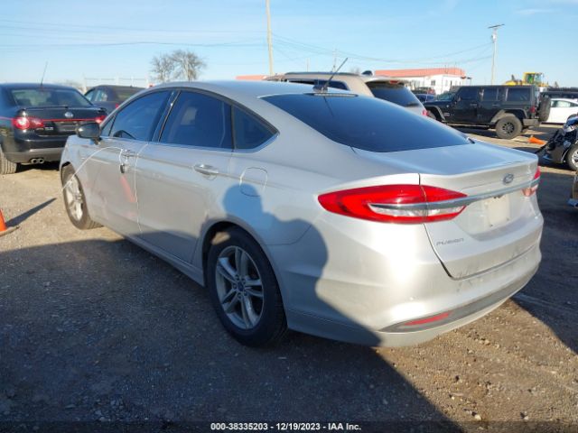 Photo 2 VIN: 3FA6P0HD8JR176105 - FORD FUSION 