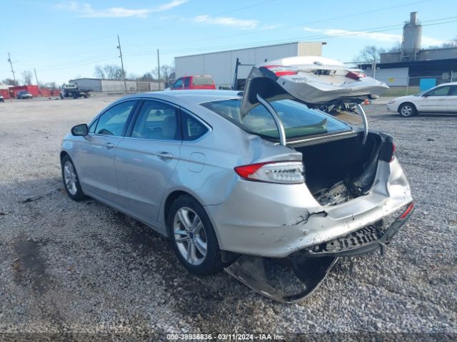 Photo 2 VIN: 3FA6P0HD8JR177772 - FORD FUSION 