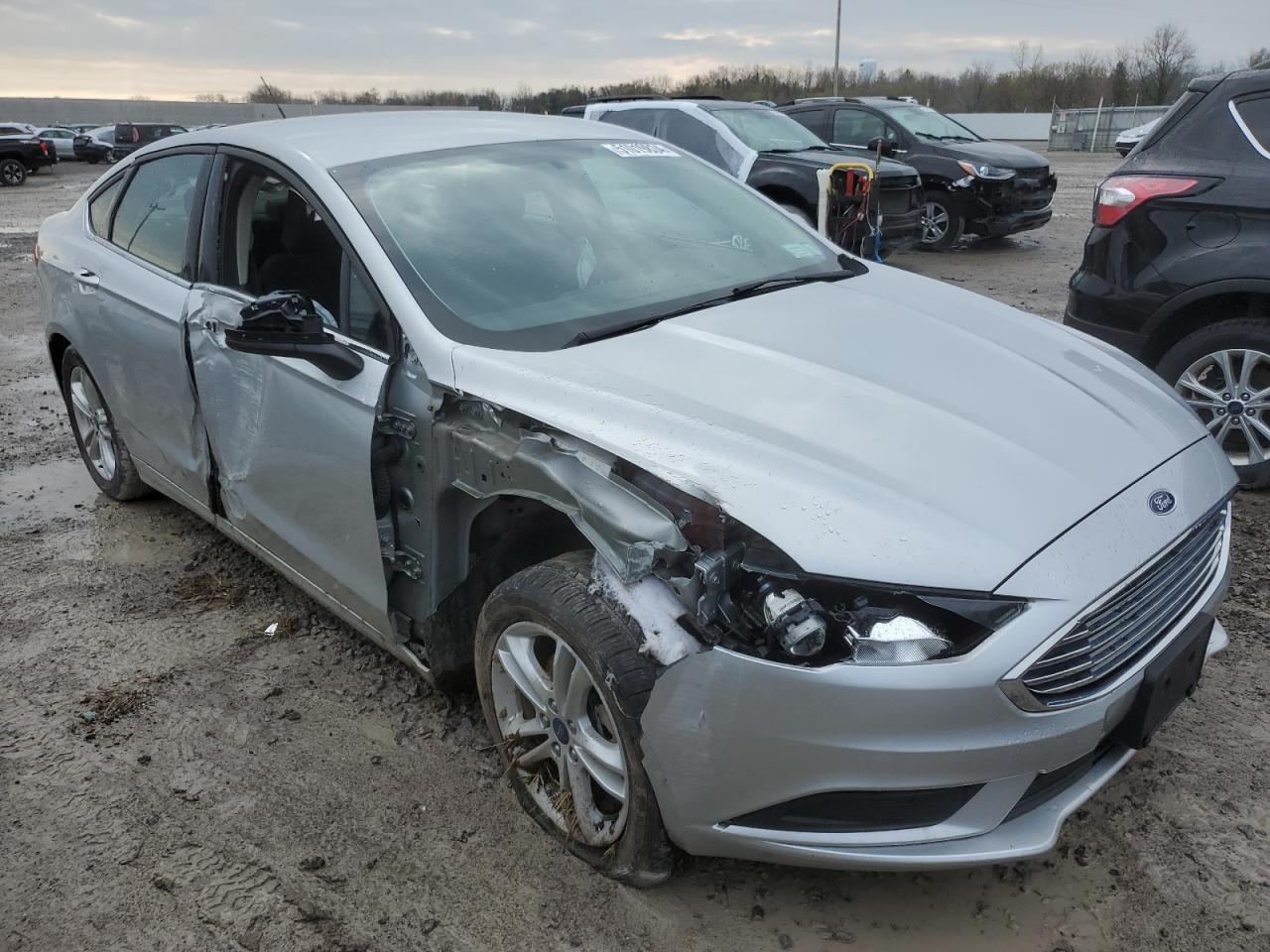 Photo 3 VIN: 3FA6P0HD8JR178629 - FORD FUSION 