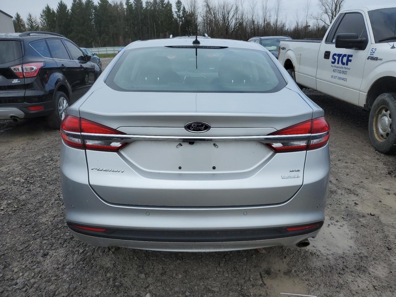 Photo 5 VIN: 3FA6P0HD8JR178629 - FORD FUSION 