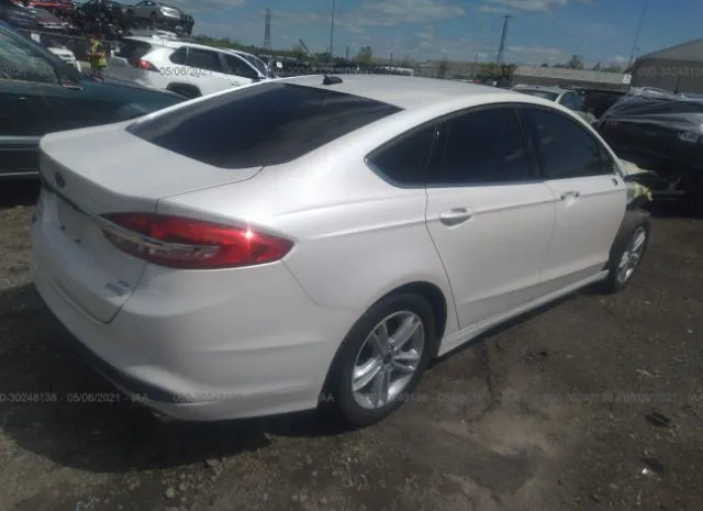 Photo 3 VIN: 3FA6P0HD8JR265687 - FORD FUSION 