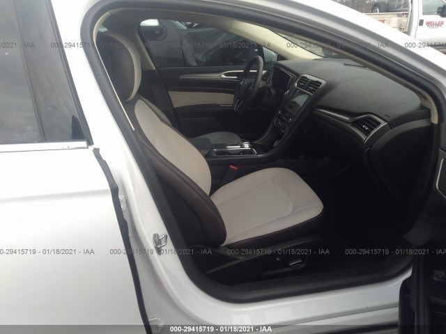 Photo 4 VIN: 3FA6P0HD8KR112468 - FORD FUSION 