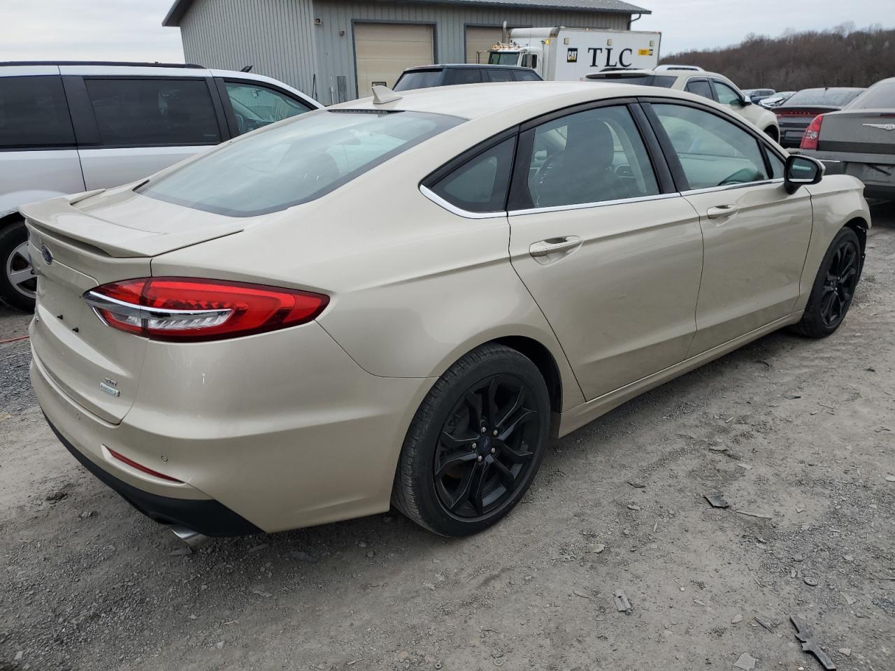 Photo 2 VIN: 3FA6P0HD8KR159158 - FORD FUSION 