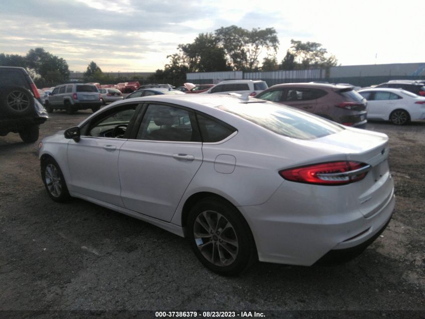 Photo 2 VIN: 3FA6P0HD8LR142751 - FORD FUSION 