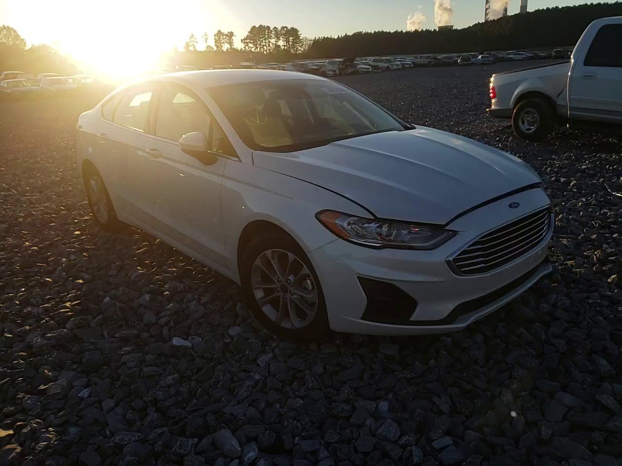 Photo 10 VIN: 3FA6P0HD8LR186328 - FORD FUSION SE 