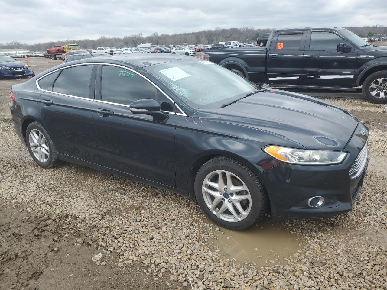 Photo 3 VIN: 3FA6P0HD9ER207514 - FORD FUSION 