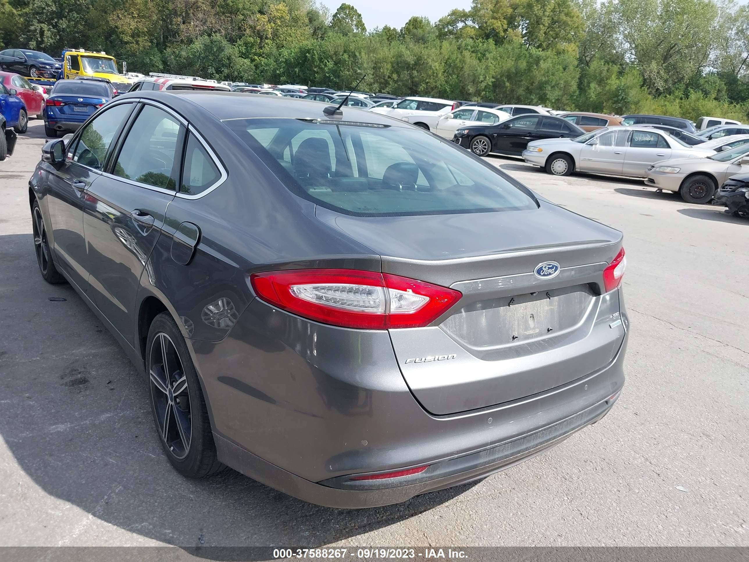 Photo 2 VIN: 3FA6P0HD9ER267227 - FORD FUSION 