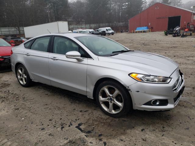 Photo 3 VIN: 3FA6P0HD9GR152940 - FORD FUSION SE 