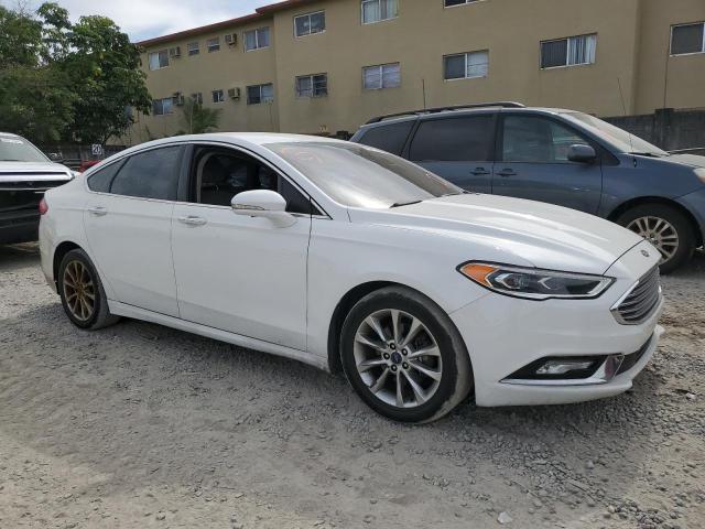 Photo 3 VIN: 3FA6P0HD9HR114819 - FORD FUSION 