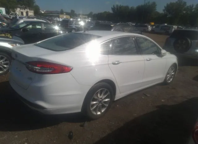 Photo 3 VIN: 3FA6P0HD9HR115419 - FORD FUSION 