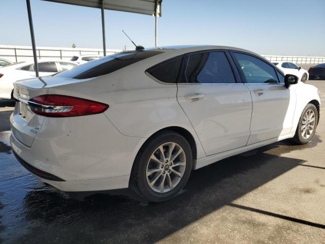 Photo 2 VIN: 3FA6P0HD9HR257947 - FORD FUSION SE 