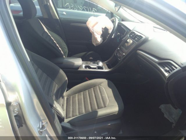 Photo 4 VIN: 3FA6P0HD9HR272013 - FORD FUSION 