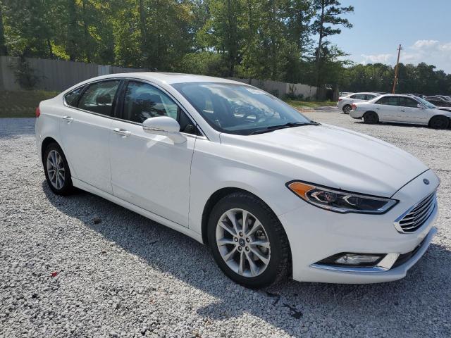 Photo 3 VIN: 3FA6P0HD9HR305138 - FORD FUSION SE 