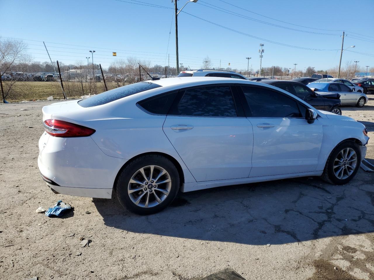 Photo 2 VIN: 3FA6P0HD9HR335871 - FORD FUSION 