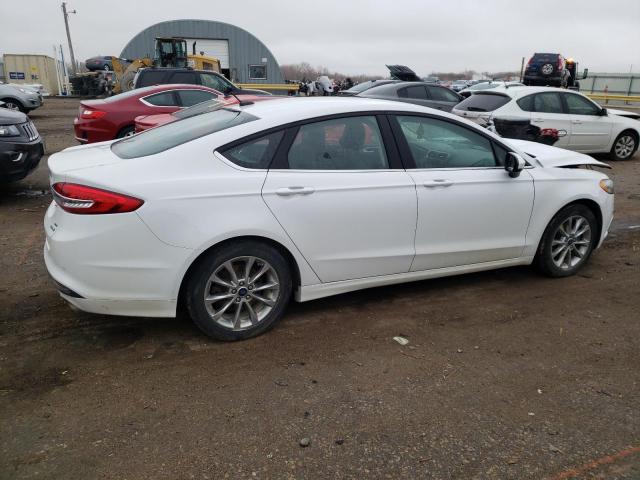 Photo 2 VIN: 3FA6P0HD9HR366120 - FORD FUSION SE 