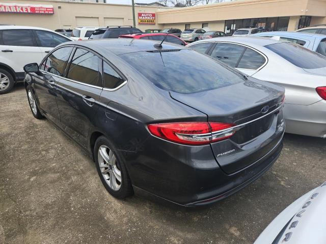 Photo 2 VIN: 3FA6P0HD9JR162701 - FORD FUSION SE 