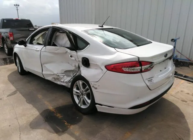 Photo 2 VIN: 3FA6P0HD9JR175920 - FORD FUSION 