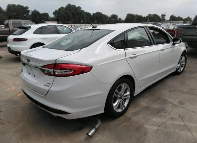 Photo 3 VIN: 3FA6P0HD9JR175920 - FORD FUSION 