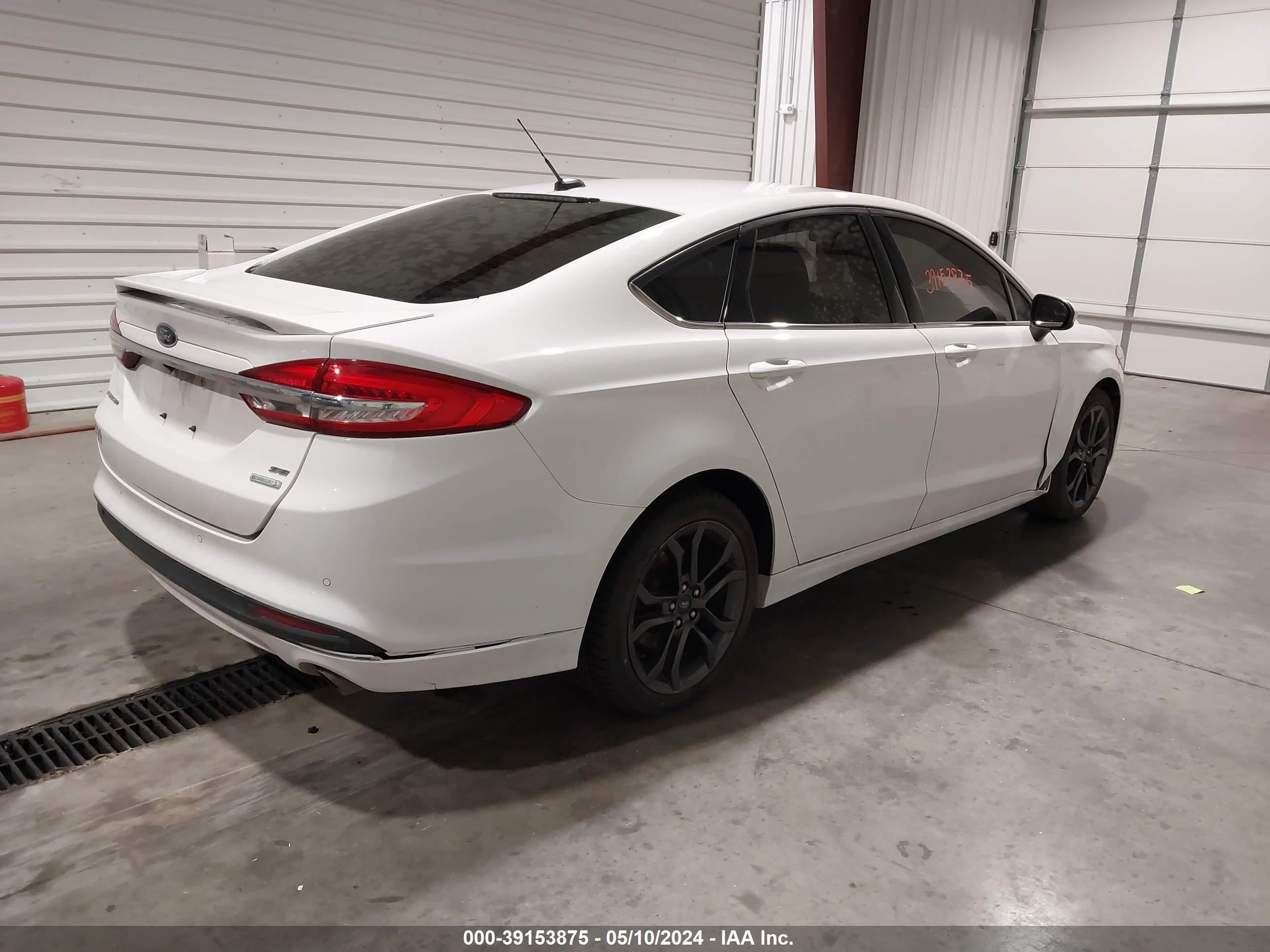 Photo 3 VIN: 3FA6P0HD9JR180793 - FORD FUSION 