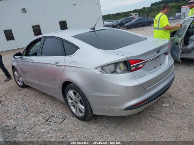 Photo 2 VIN: 3FA6P0HD9JR227031 - FORD FUSION 