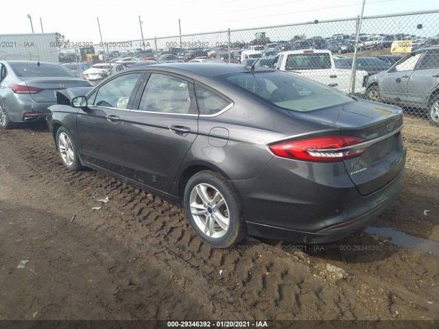 Photo 2 VIN: 3FA6P0HD9JR272423 - FORD FUSION 