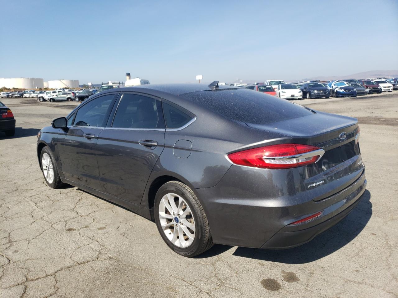 Photo 1 VIN: 3FA6P0HD9KR133832 - FORD FUSION 