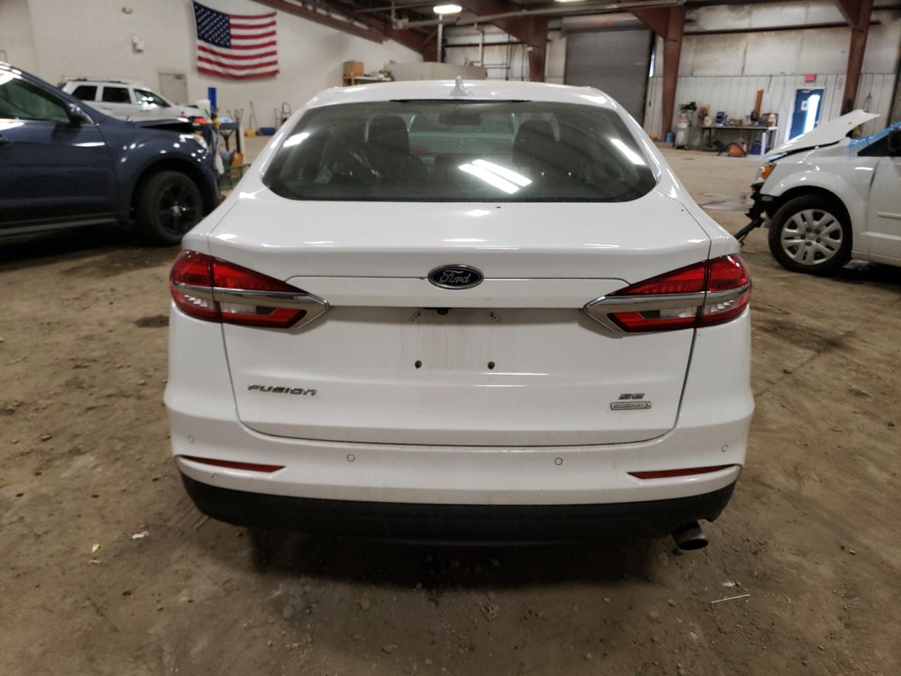 Photo 5 VIN: 3FA6P0HD9LR249081 - FORD FUSION 