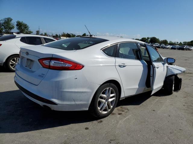 Photo 2 VIN: 3FA6P0HDXER243504 - FORD FUSION SE 