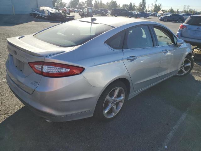 Photo 2 VIN: 3FA6P0HDXGR124788 - FORD FUSION SE 