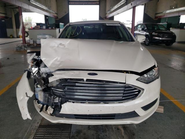 Photo 4 VIN: 3FA6P0HDXHR121472 - FORD FUSION SE 