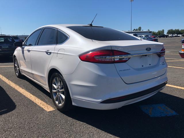 Photo 2 VIN: 3FA6P0HDXHR132780 - FORD FUSION SE 