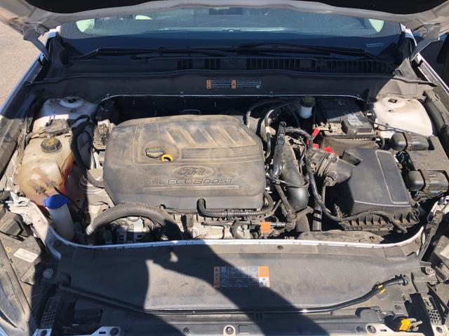 Photo 6 VIN: 3FA6P0HDXHR132780 - FORD FUSION SE 