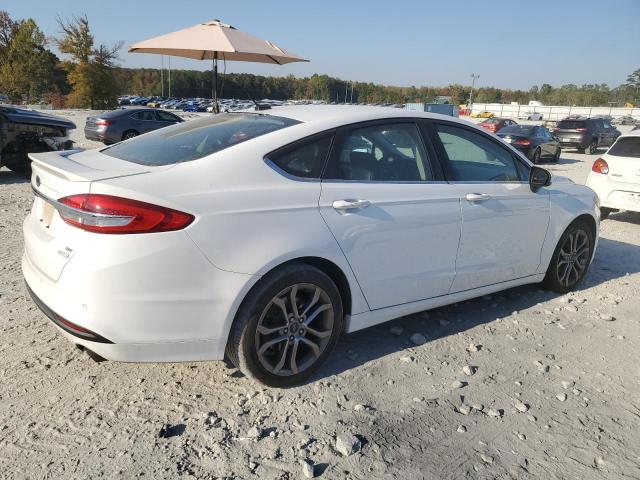 Photo 2 VIN: 3FA6P0HDXHR189125 - FORD FUSION SE 