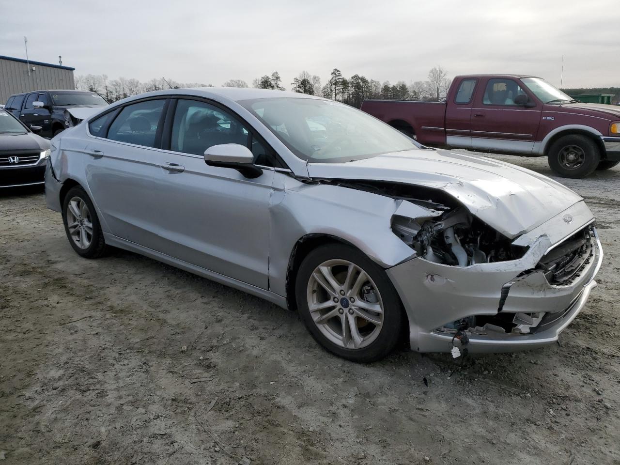 Photo 3 VIN: 3FA6P0HDXJR216460 - FORD FUSION 