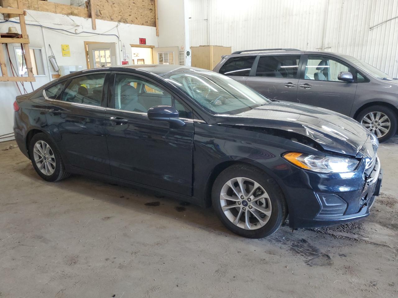 Photo 3 VIN: 3FA6P0HDXLR126826 - FORD FUSION 