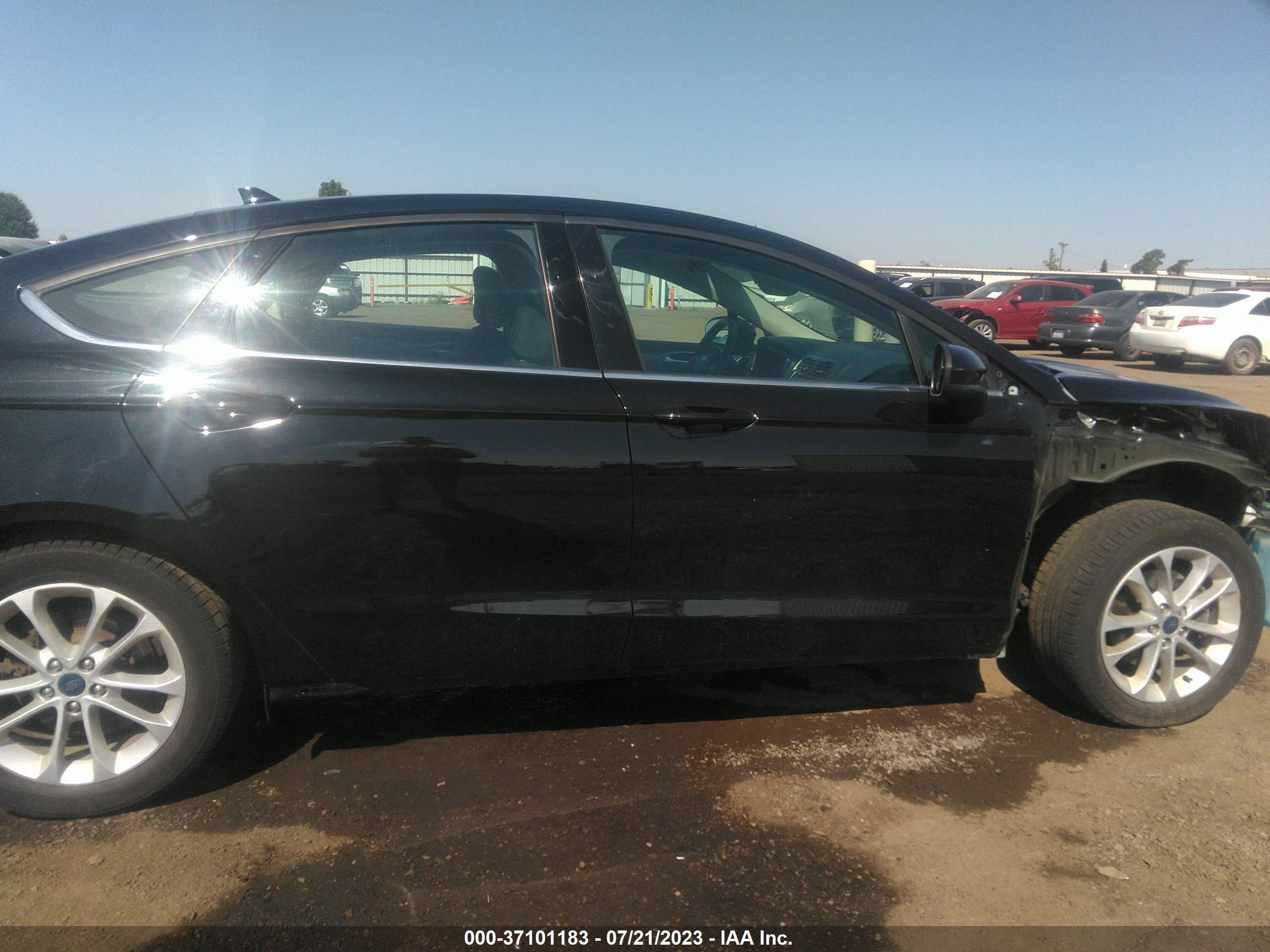 Photo 13 VIN: 3FA6P0HDXLR185715 - FORD FUSION 