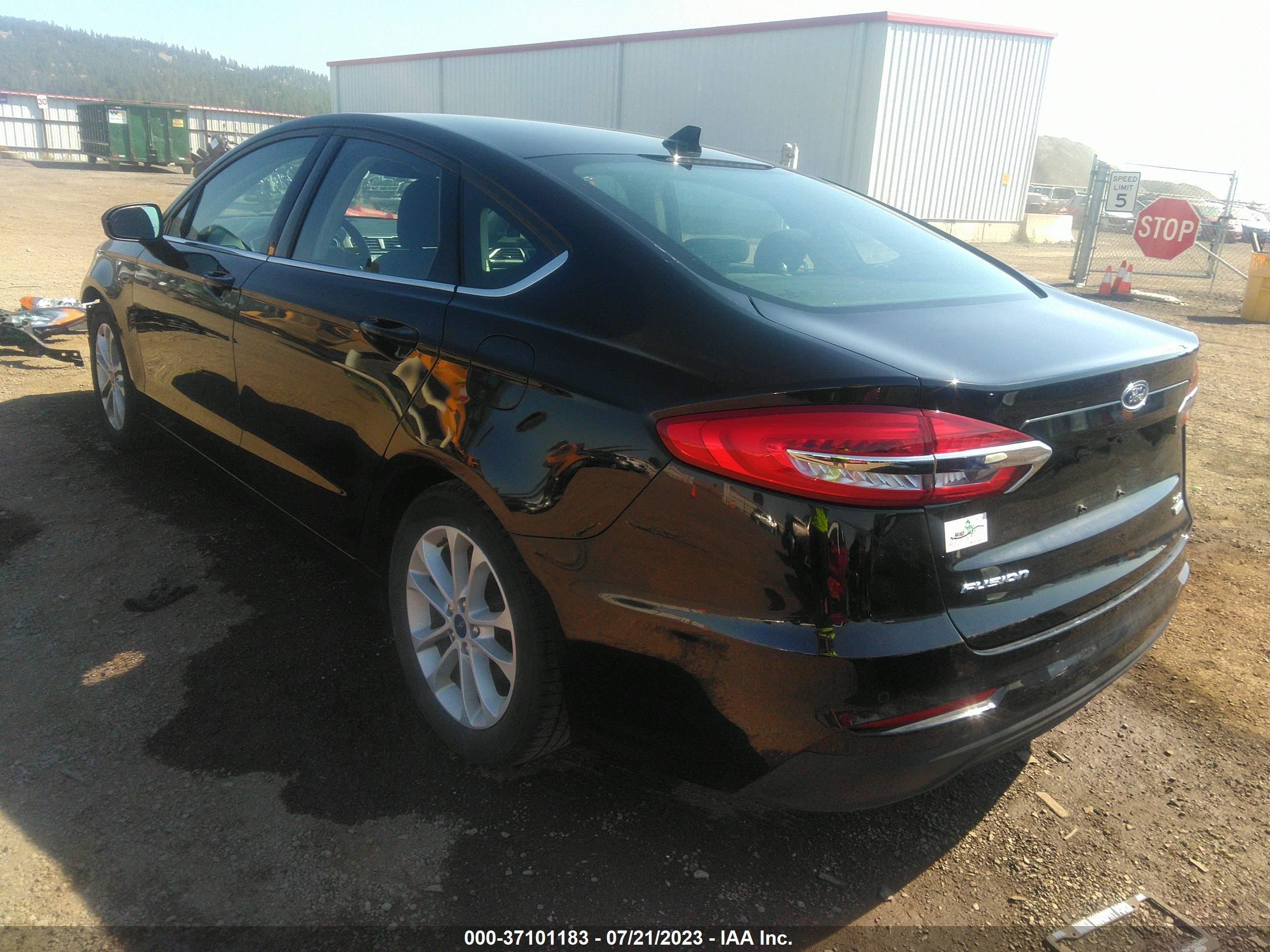 Photo 2 VIN: 3FA6P0HDXLR185715 - FORD FUSION 