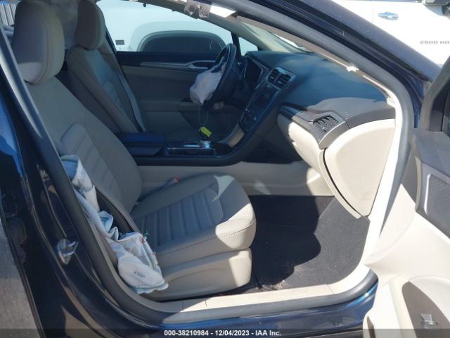 Photo 4 VIN: 3FA6P0HDXLR188159 - FORD FUSION 